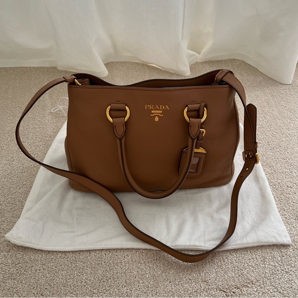 Prada Vitello Daino tote bag in camel - great pre-owned condition - Picture 11 of 16